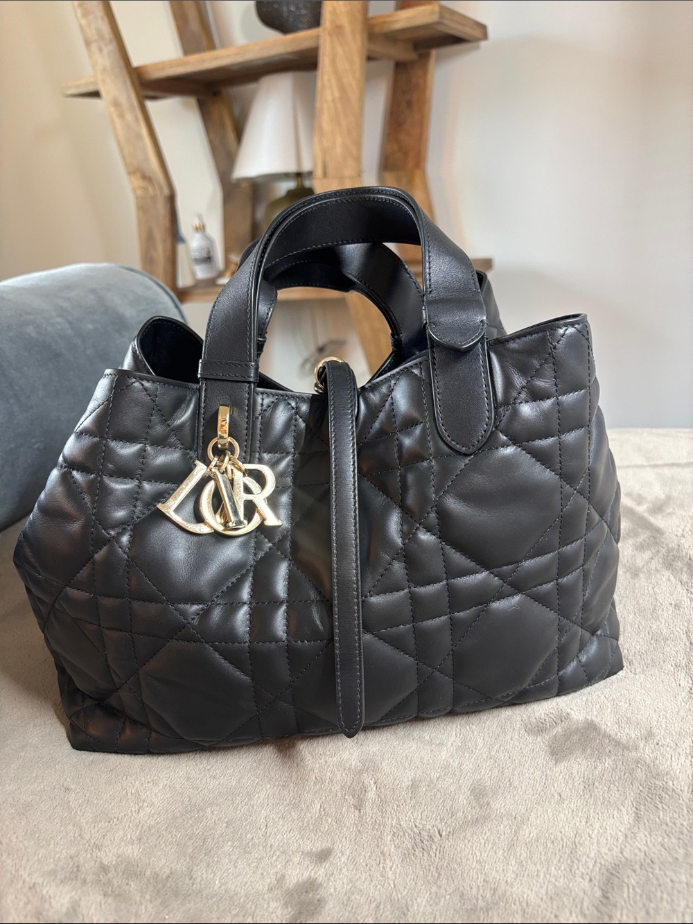 Dior medium toujours bag